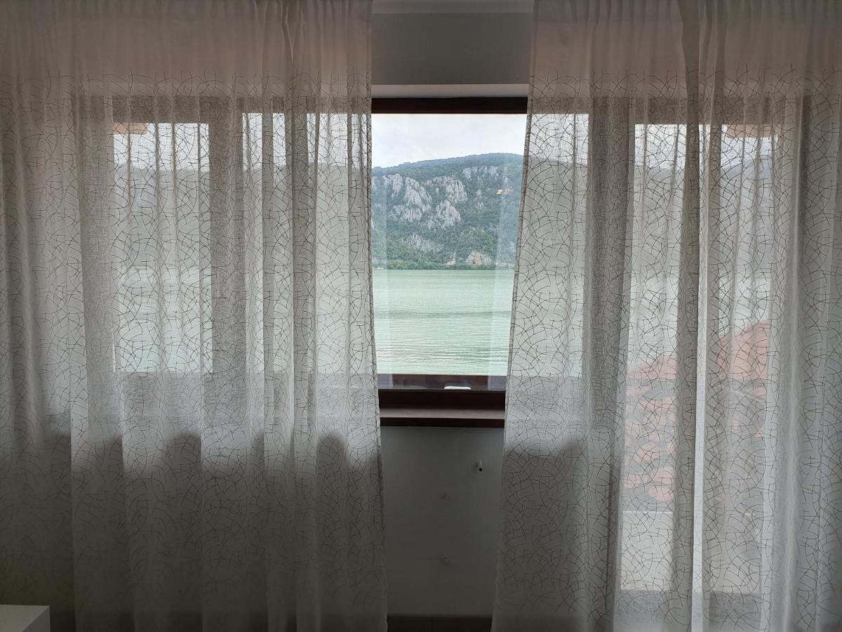 Bliss Dubova Bed and Breakfast Buitenkant foto