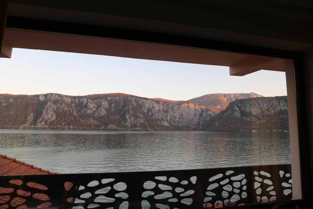 Bliss Dubova Bed and Breakfast Buitenkant foto