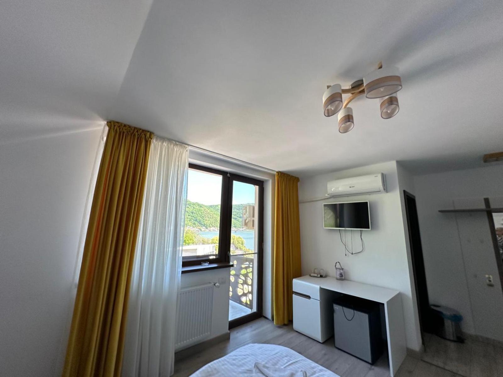 Bliss Dubova Bed and Breakfast Buitenkant foto