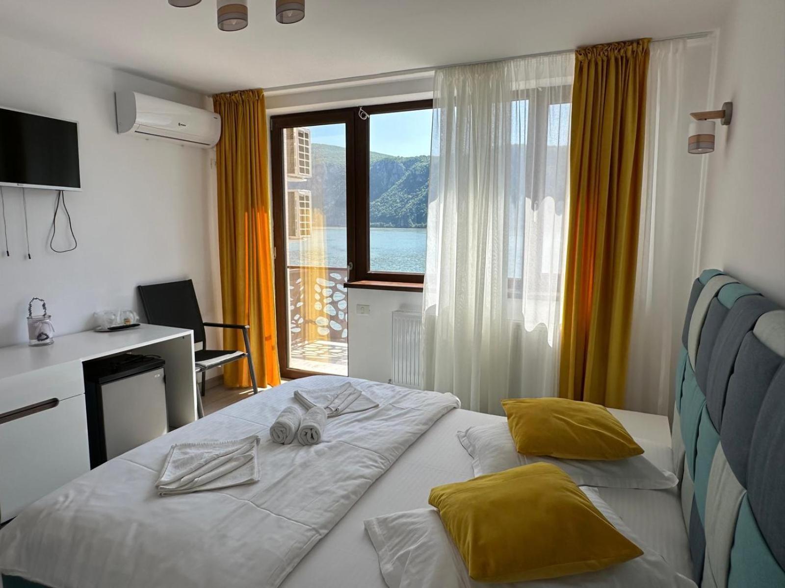 Bliss Dubova Bed and Breakfast Buitenkant foto