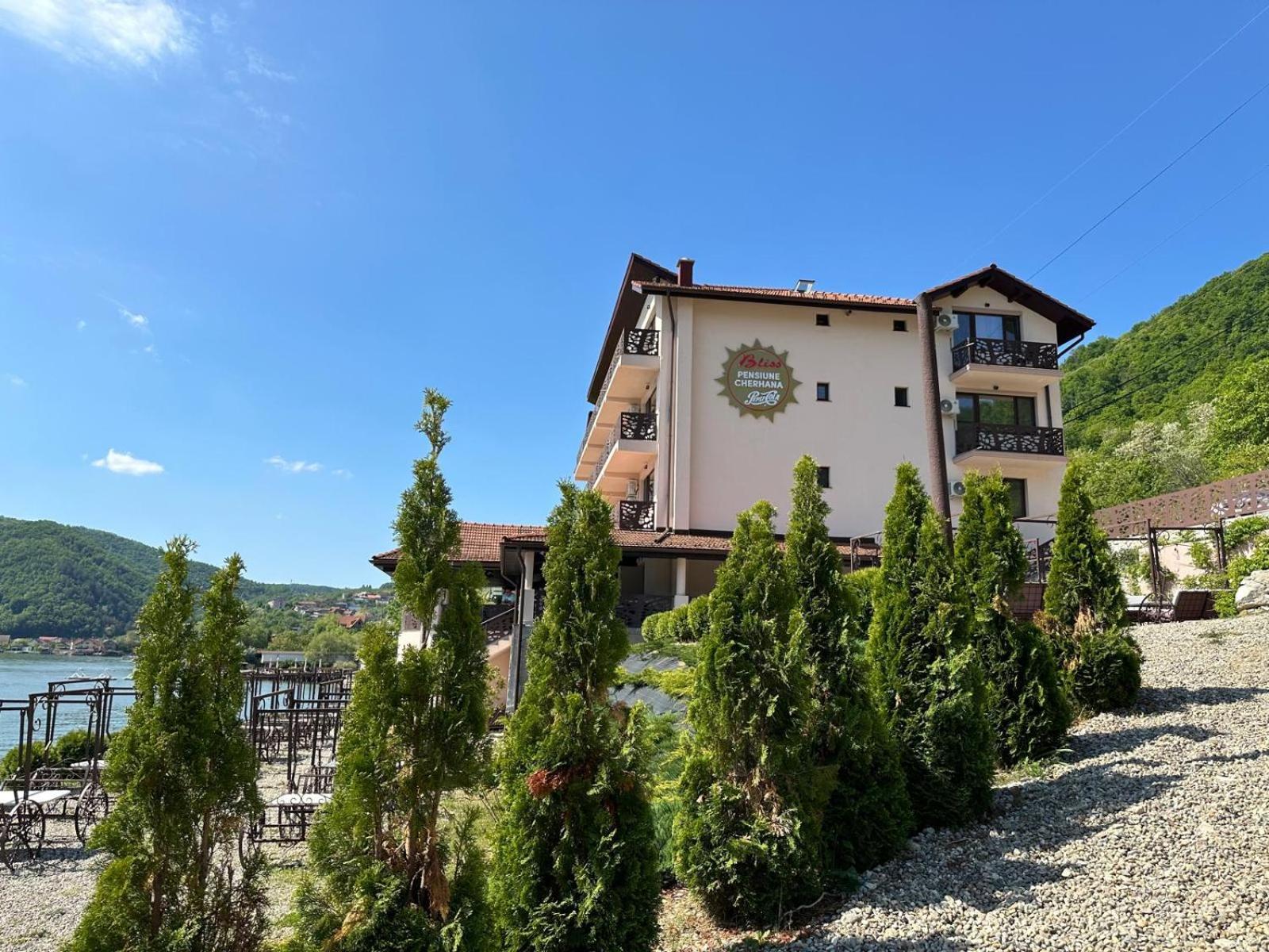 Bliss Dubova Bed and Breakfast Buitenkant foto